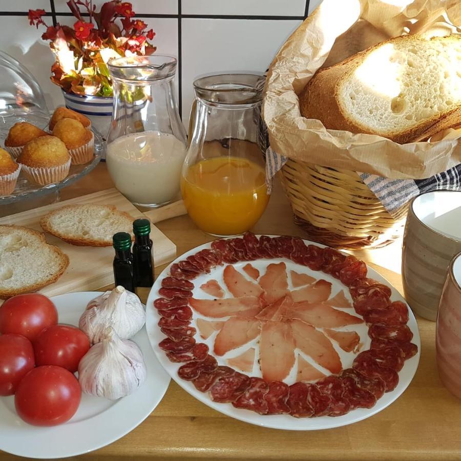 Casa Olivera- apartament al Passeig Font Vella Sant Hilari Sacalm Esterno foto